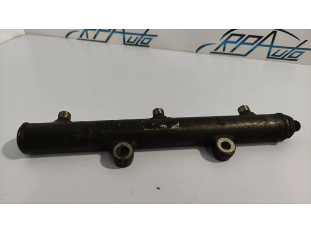 Топливная рампа 4R8Q90280AC   Land Rover Discovery 3 - LR3 2.7 