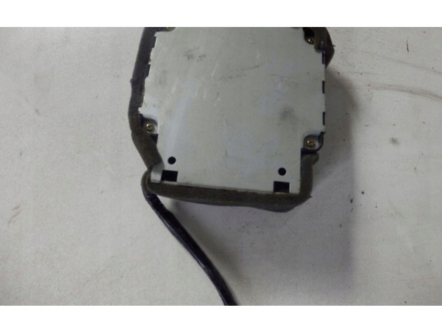 Vstřikovač 8926105010   Toyota Avensis T270     