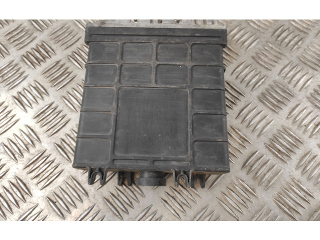 Блок управления двигателем ECU 028906021F, 028906021F   Volkswagen Golf III 1995