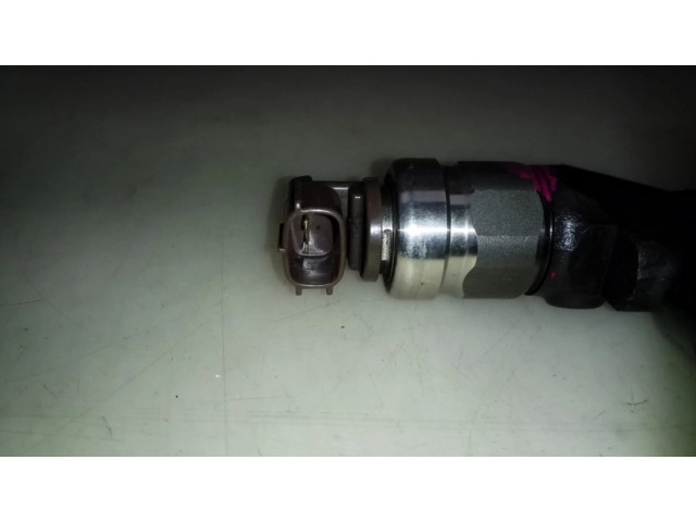 Vstřikovač RF7J13H50   Mazda 6  pro naftový motor 2.0 RF5C 