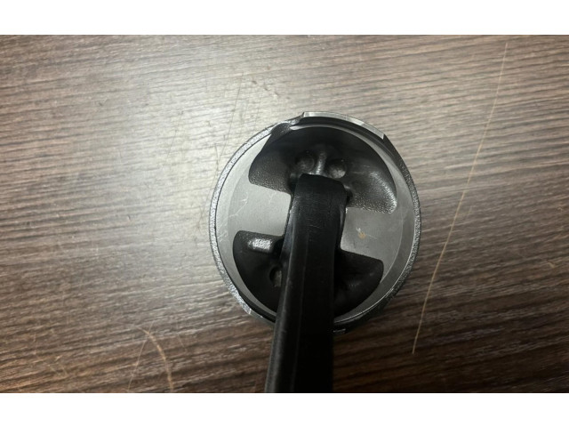  Поршень OM646.982 6460300717, 6460300717  Mercedes-Benz Vito Viano W639  