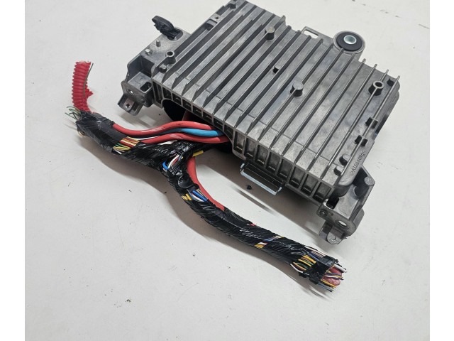 Блок комфорта 149732700B   Tesla Model Y   