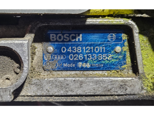 Vstřikovací lišta 0438121011, 026133853   Audi 80 90 B3     