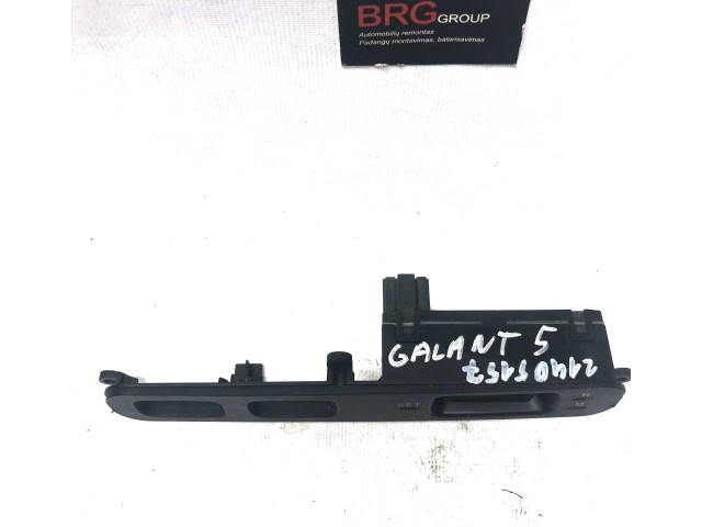Дисплей    MB918030, MB918028   Mitsubishi Galant