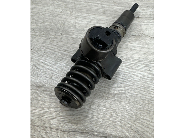 Vstřikovač 03G130073G, 0414720404   Mitsubishi Grandis     