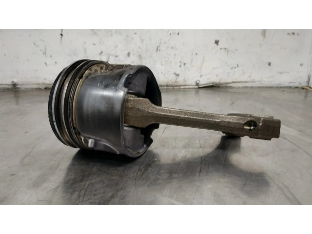 Píst 1L81   BMW 3 E92 E93     