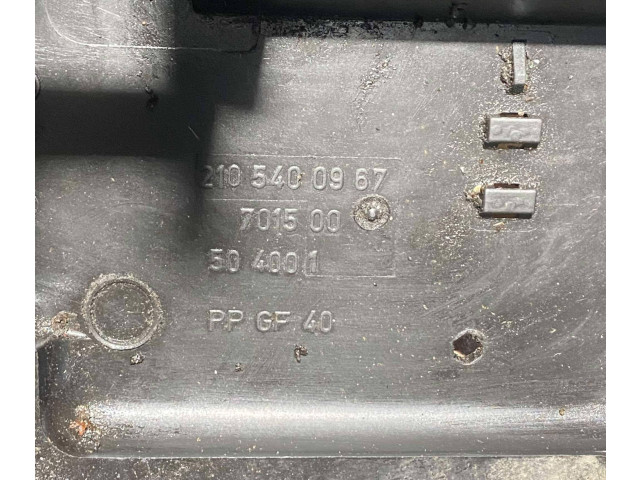   Pojistková skříňka 2105400082, 08700700   Mercedes-Benz E W210 1997