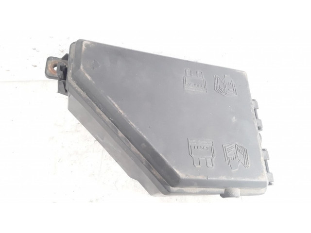   Pojistková skříňka YQE000210   MG ZT - ZT-T 2003