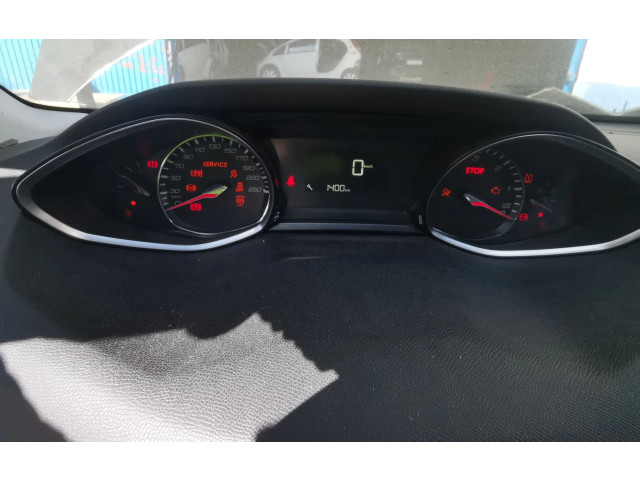 Přístrojová deska  Peugeot 308 SW  2014 9807571480  