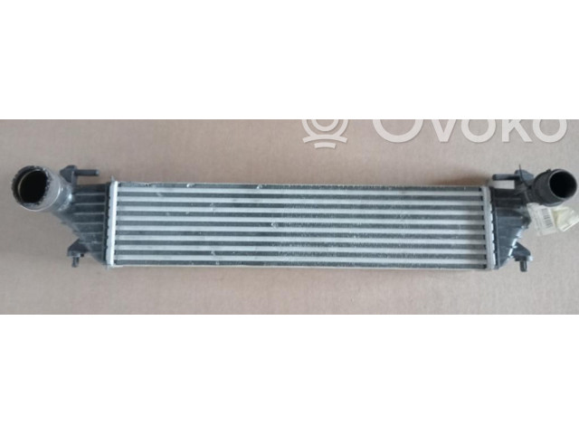 Интеркулер  51887954, 999-U30743   Fiat 500L 