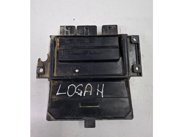 Блок управления двигателем Блок управления 8200513058   Renault Logan I