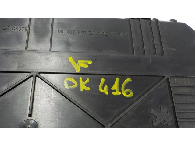 Pojistková skříňka Řídící jednotka BSM 1617304880, 981985008000   Peugeot 2008 I 2019
