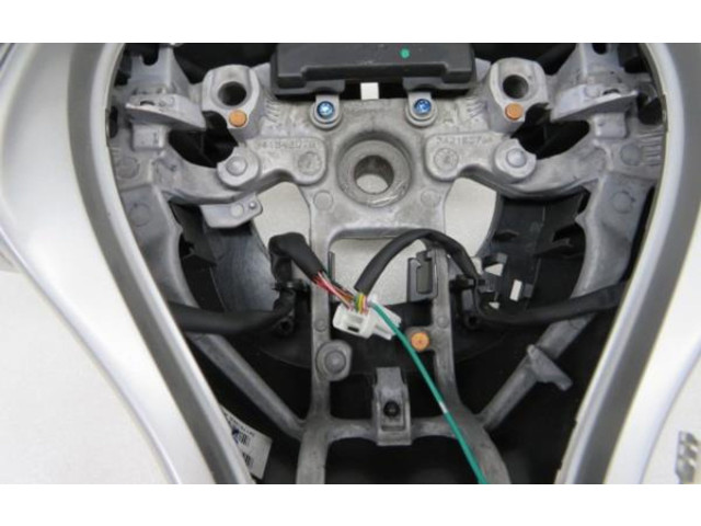 Volant Nissan Pulsar 2016 484303ZL1A, 153225618  