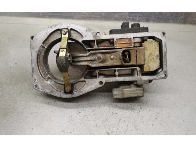Vstřikovací lišta 0438121011, 026133353   Audi 80 90 B3     