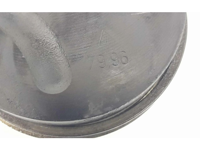 Píst 11252246629   BMW 5 E39  pro naftový motor 2.5  