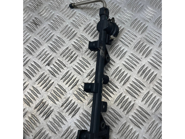 Топливная рампа at715887f1a   Land Rover Freelander 2.5 