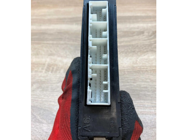 Блок управления двигателем Блок управления 89560B2190, 1122006800   Daihatsu Cuore