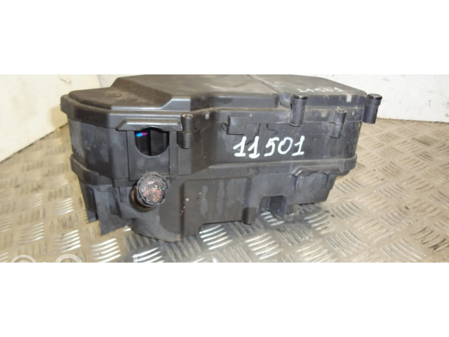 Блок предохранителей  7L0937576B, 7L0937576A   Audi Q7 4L    