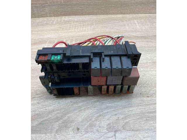 Блок предохранителей 7703497782B, 7703297988   Renault Megane I    