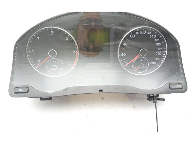 Панель приборов 1K8920871A   Volkswagen Scirocco       