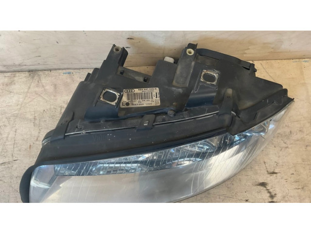 Přední světlo  levé 8E0941029R, 89310255   Audi A4 S4 B6 8E 8H 2003