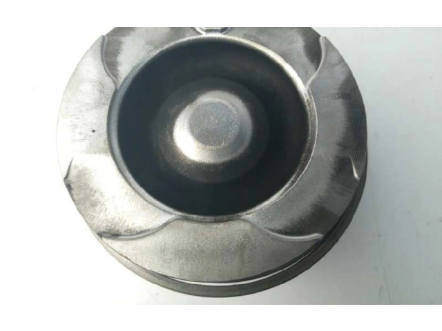  Поршень 2AD 131010R080, 0R080  Toyota RAV 4 (XA30)  