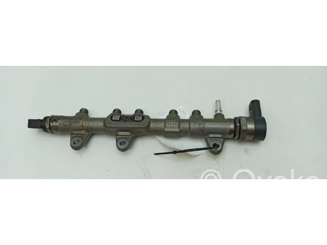Vstřikovací lišta 8514154, 0281002949   BMW X4 F26  pro naftový motor 2.0  