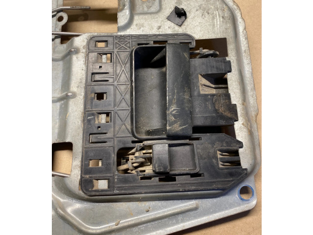 Замок багажника 7H0829309C    Volkswagen Transporter - Caravelle T5 2003 - 2015 года
