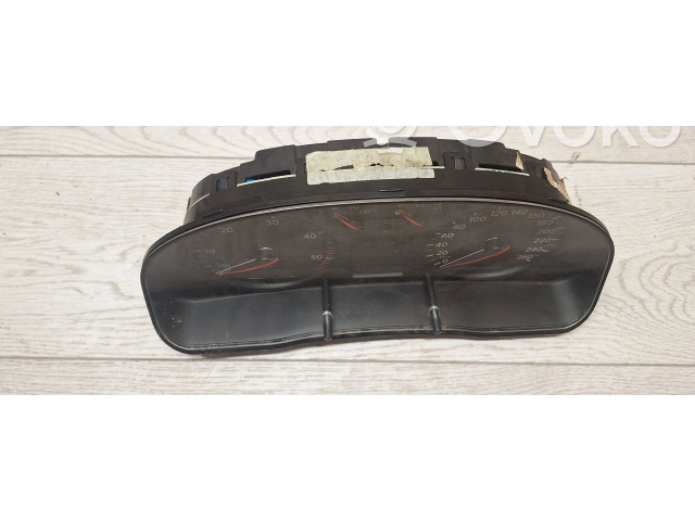 Панель приборов 110008960045   Volkswagen PASSAT B5.5       