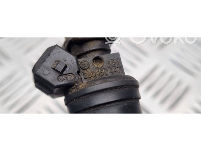 Vstřikovací lišta 058133551, 280150447   Audi A6 S6 C5 4B    AEB 