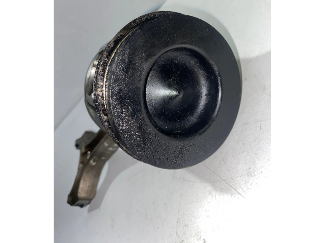 Píst 142   Honda Civic     