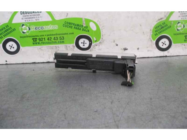 Přístrojová deska  Peugeot 207 2007 9664447680  