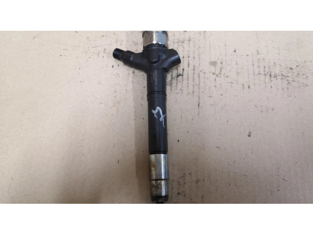 Vstřikovač 236700R010, 06G07038   Toyota Avensis T250  pro naftový motor 2.0  