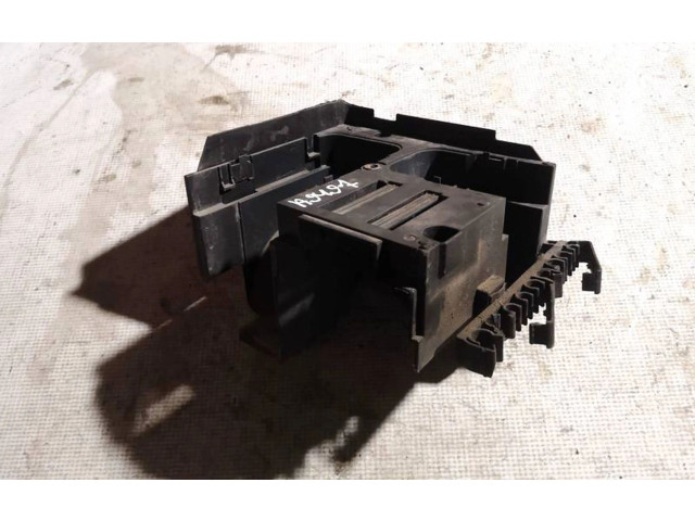 Блок предохранителей  1k0907361   Volkswagen Golf Plus    
