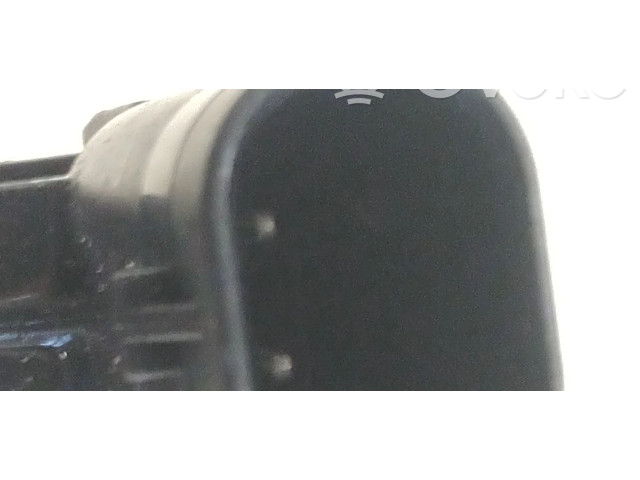 Vstřikovač 04E906036Q, 0261500132   Audi A1    CZEA 
