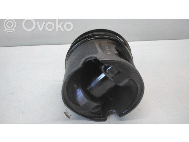 Píst 0840BB   BMW 3 E90 E91  pro naftový motor 2.0 n47d20a 