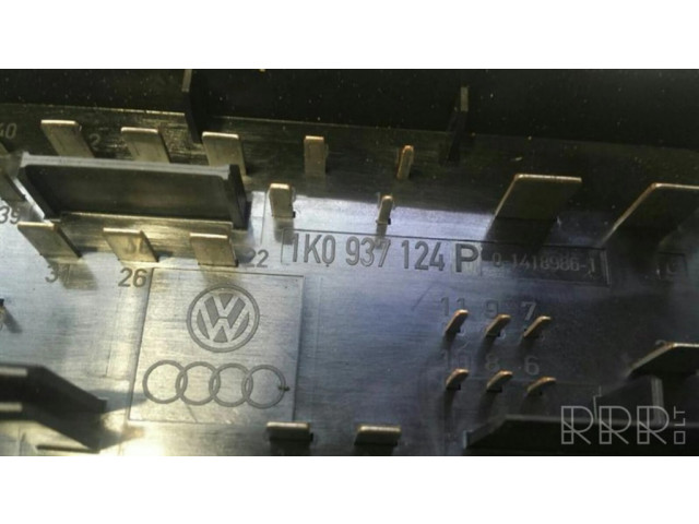 Блок предохранителей 1K0937124P   Audi A3 S3 8P    