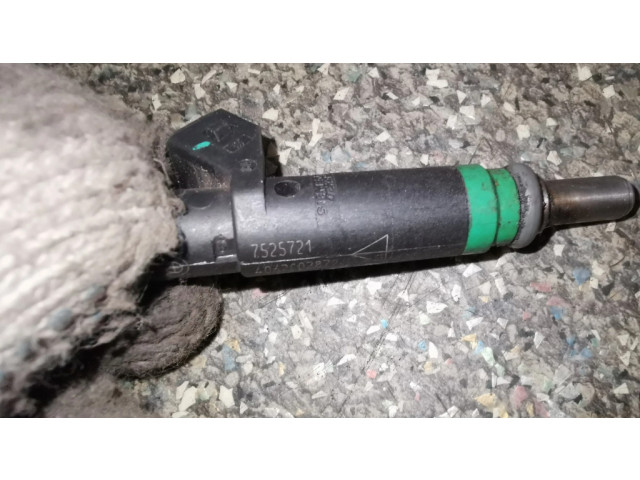 Vstřikovač 7525721   BMW 7 E65 E66  pro benzínový motor 5.0  