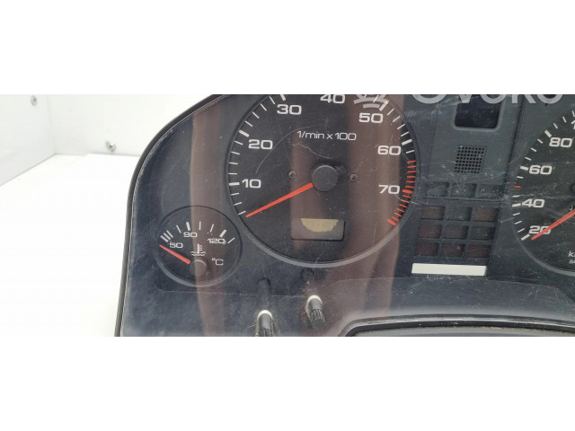 Панель приборов 893919067AP   Audi 80 90 B3       