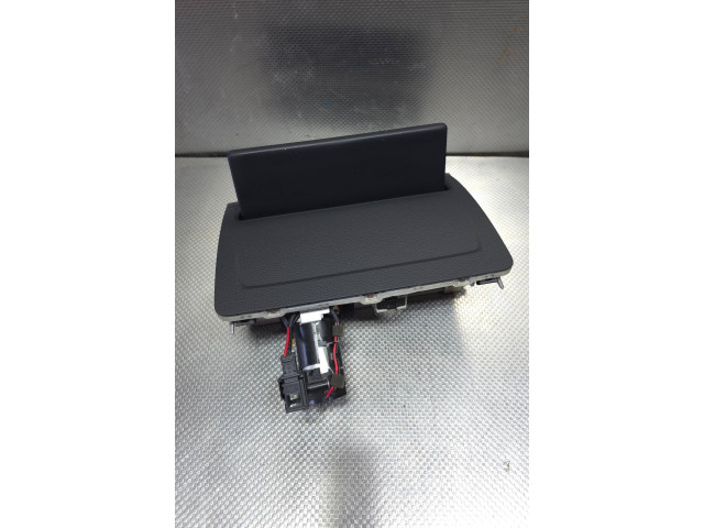 Экран/ дисплей / маленький экран 8V0857273P   Audi RS3