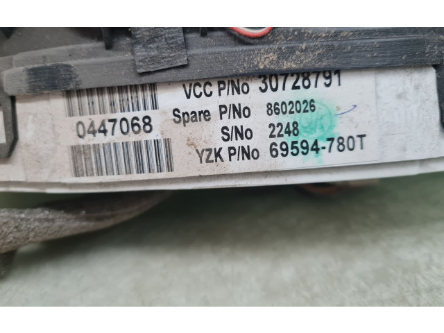 Přístrojová deska  Volvo XC70 2007 30728791, 69594780T  