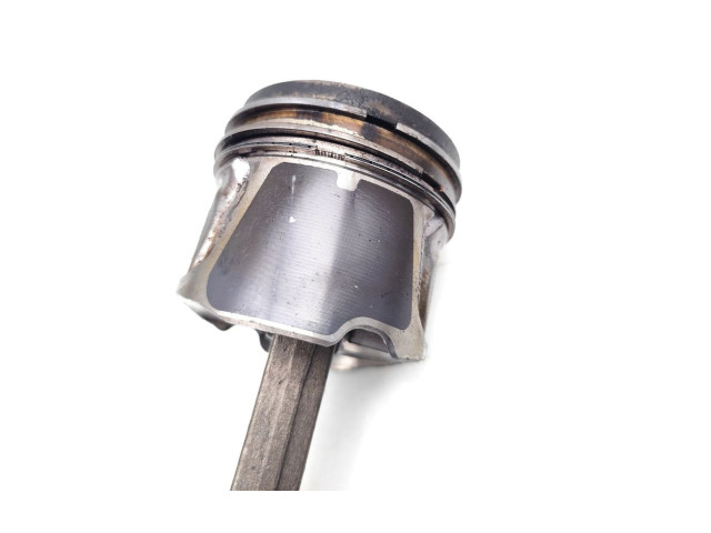 Píst EE20Z   Subaru Outback    EE20Z 