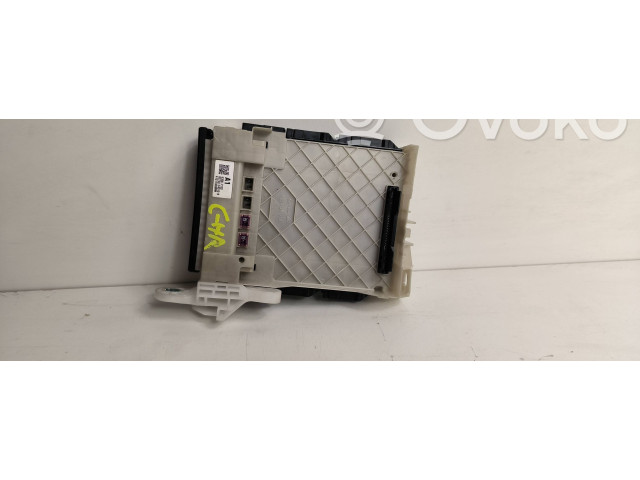   Pojistková skříňka 82730F4010B, 63587132   Toyota C-HR  2021