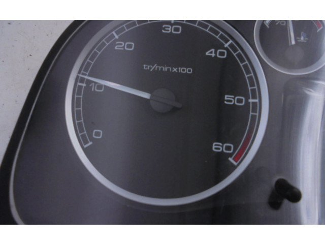 Přístrojová deska  Peugeot 307 CC 2004 P9655476580, P9655476580  