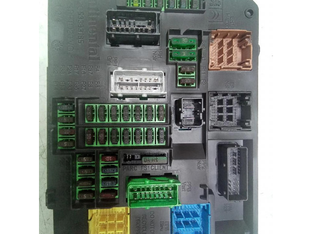 Блок предохранителей 980668798001   Citroen DS5    