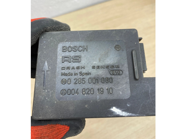 Блок подушек безопасности 0048201910, 0285001060   Mercedes-Benz E W124