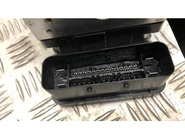 Блок АБС 10096104143, 61341000133   Volvo  V40  2012-2019 года