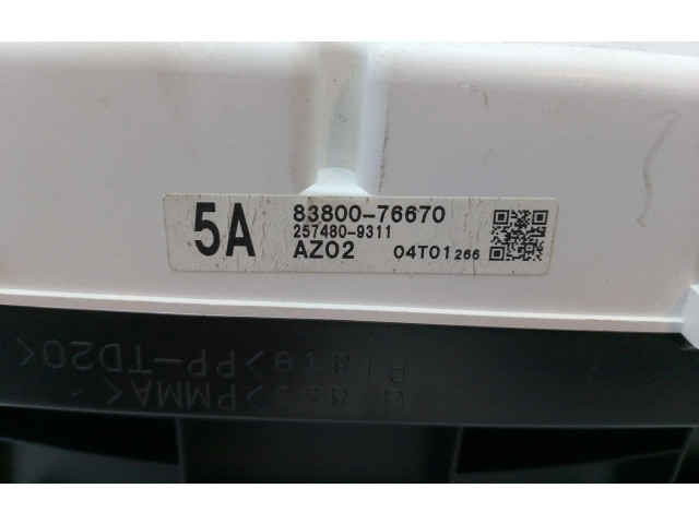 Přístrojová deska  Lexus CT 200H 2013 8380076670  