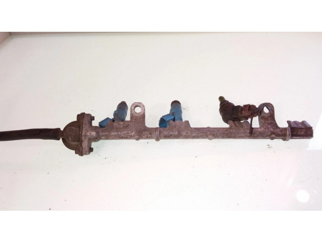 Vstřikovací lišta 2325023020   Toyota Yaris  pro benzínový motor 1.0  