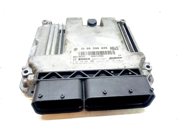 Řídící jednotka 0281018769, 55579447   Opel Zafira C 2012